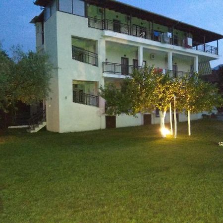 Trantas Rooms Paralía Skotínis Екстериор снимка
