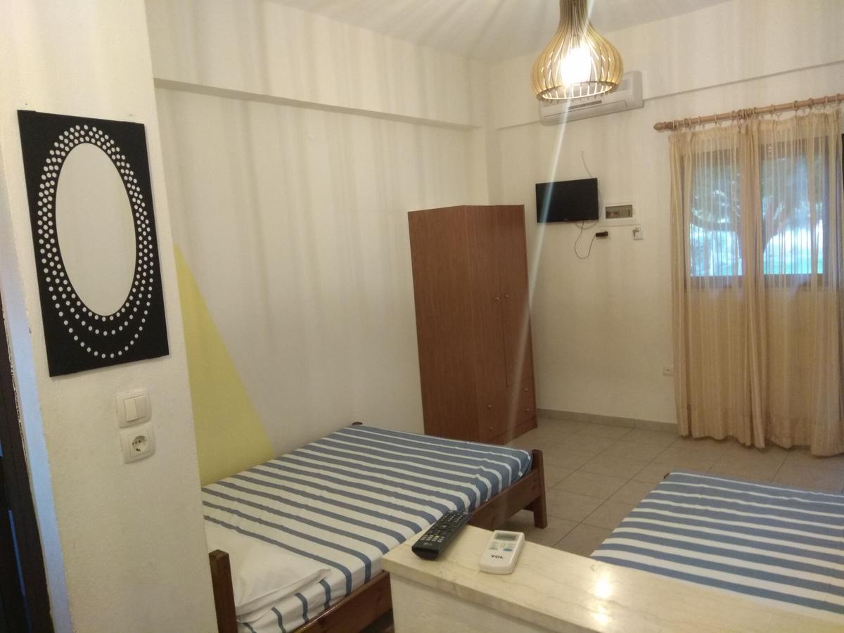 Trantas Rooms Paralía Skotínis Екстериор снимка